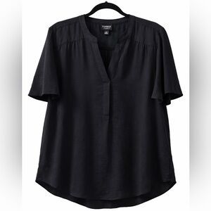 Torrid Harper Black Blouse in Size 2 2X NWOT V Neck Top (18/20)
